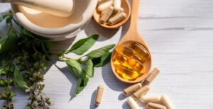 différents compléments alimentaires comme de l'oméga 3, du magnésium et de la créatine