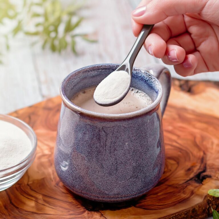 Collagène en poudre à mélanger dans une boisson