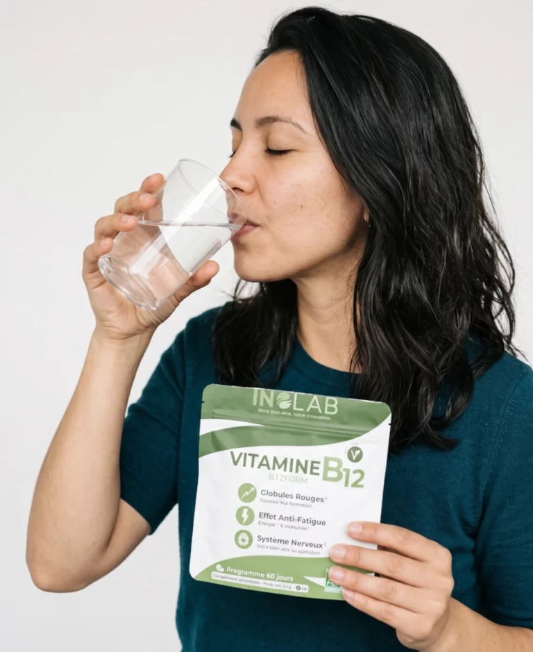 Utilisation B12FORM : 1 comprimé par jour, 2 pour les vegans, pendant un repas, composition en 3 formes de B12
